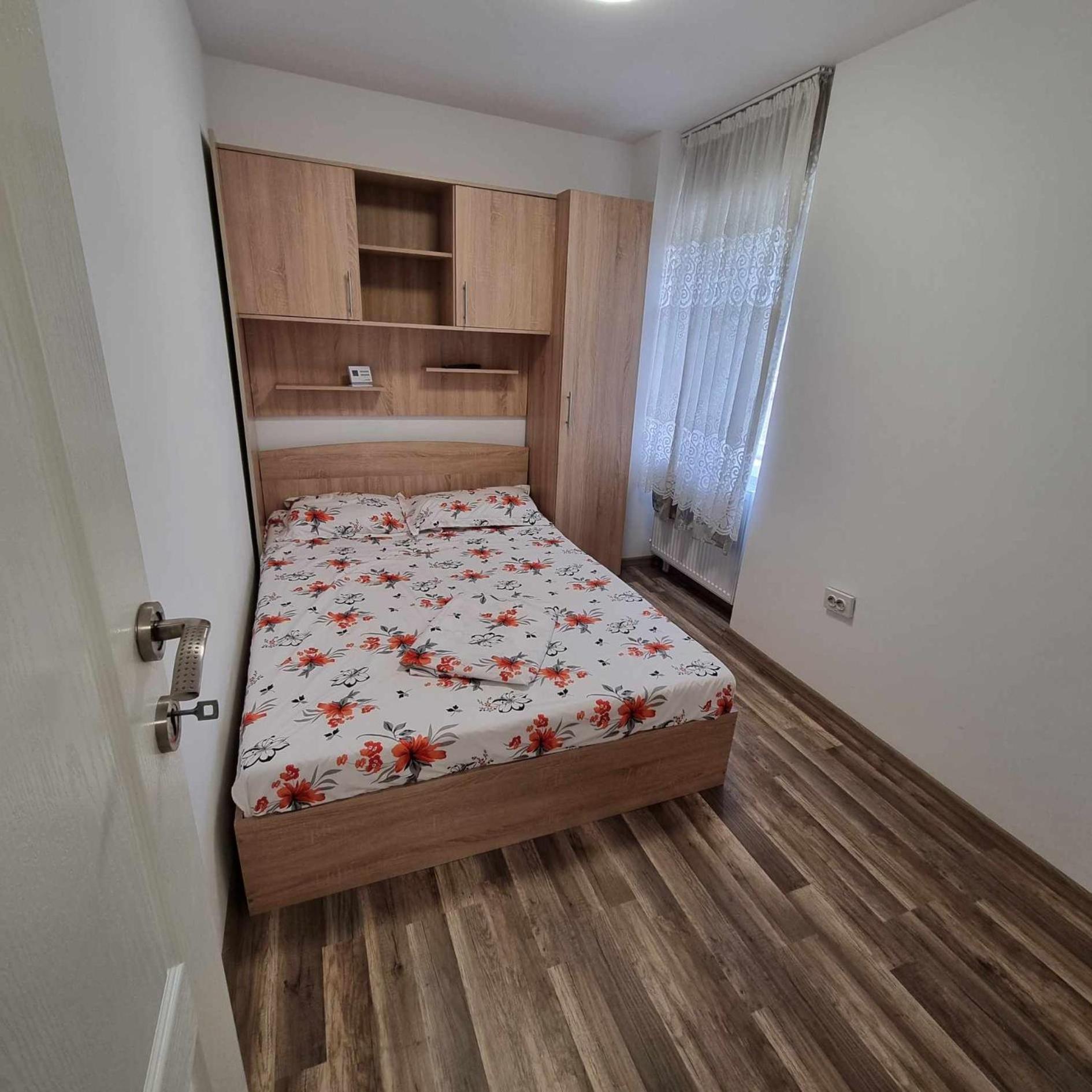 Apartament Cu 2 Dormitoare - Madalina Corabia Exteriér fotografie